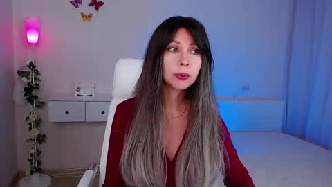 Wendi Foster online show from November 25, 7:12 pm