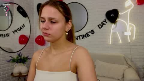 Im Wendy online show from February 12, 9:18 pm