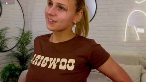 Im Wendy online show from April 9, 8:47 pm