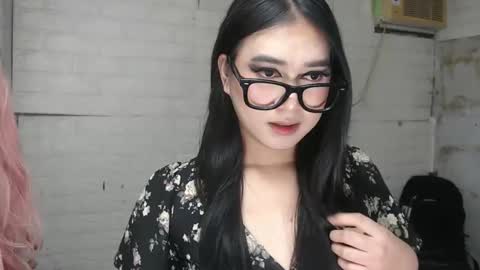 Snapshot of weremeanttobe chatting on October 3, 12:20 am andrew online show from October 3, 12:20 am