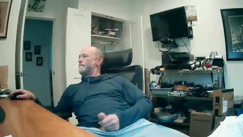 weseeyouwatching online show from December 2, 7:34 pm