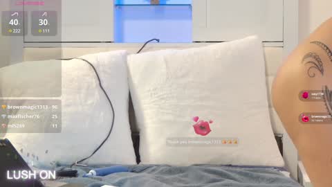 WetPussyAsian online show from December 6, 4:44 pm