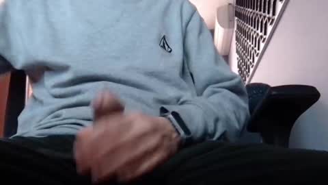 Snapshot of wetbigdickstream chatting on February 9, 10:54 pm Wetbigdickstream online show from February 9, 10:54 pm
