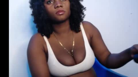 Snapshot of wetmypussy02 chatting on September 22, 7:45 am wetmypussy02 online show from September 22, 7:45 am