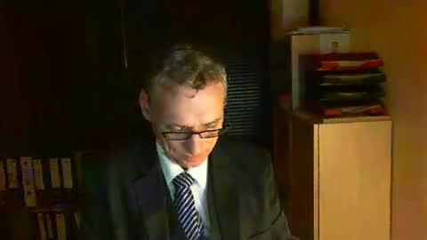 Snapshot of wetsuitedman chatting on October 18, 7:51 pm Franz online show from October 18, 7:51 pm