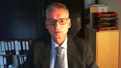Snapshot of wetsuitedman chatting on October 13, 3:14 pm Franz online show from October 13, 3:14 pm