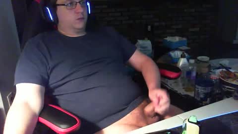 whateverdude555 online show from February 28, 7:18 pm