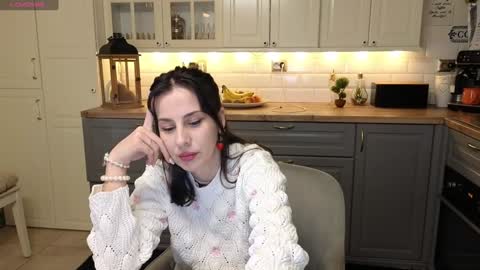 Snapshot of whats_her_name chatting on January 13, 2:11 pm Victoria Maria online show from January 13, 2:11 pm