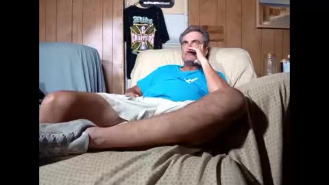 Snapshot of whitelion67 chatting on October 7, 10:50 pm whitelion67 online show from October 7, 10:50 pm