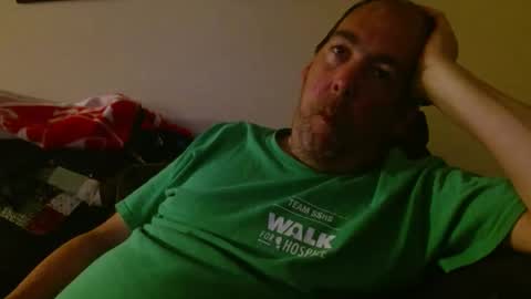 Snapshot of whitemi72975 chatting on October 30, 3:18 am Whitey online show from October 30, 3:18 am