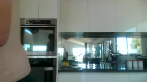 Snapshot of whitepantieman chatting on January 17, 1:36 am whitepantieman online show from January 17, 1:36 am