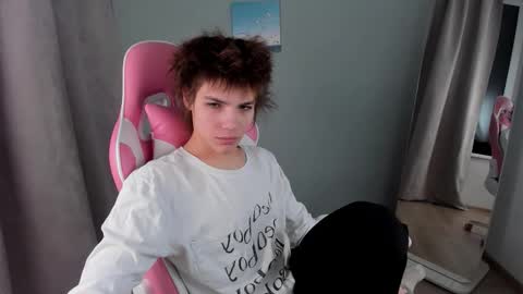 Geoffrey online show from December 20, 1:29 pm