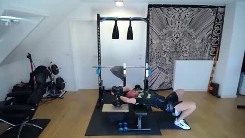 whiterabbit_86 online show from September 15, 11:22 am