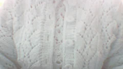 whitesweater online show from December 9, 7:39 am