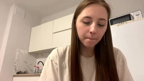 Vicky online show from March 23, 6:24 pm