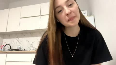 Vicky online show from March 27, 9:27 pm