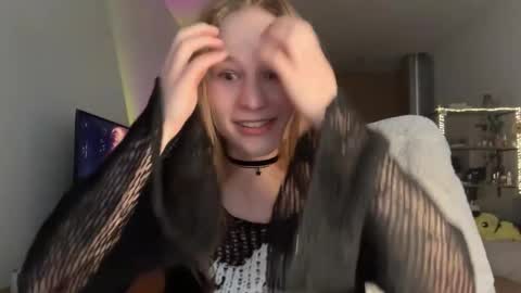 Alisa online show from September 27, 7:06 am