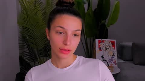 whoislulu online show from December 7, 5:37 pm