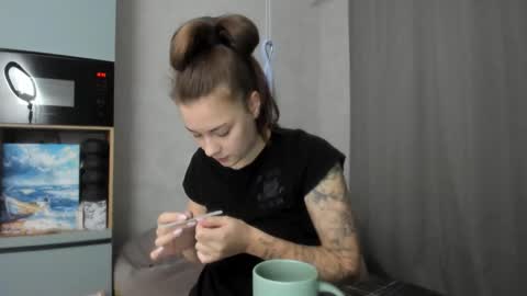 Veronica online show from November 21, 3:54 pm