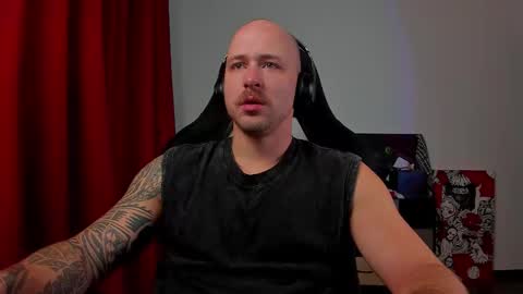 VI online show from December 2, 6:39 pm