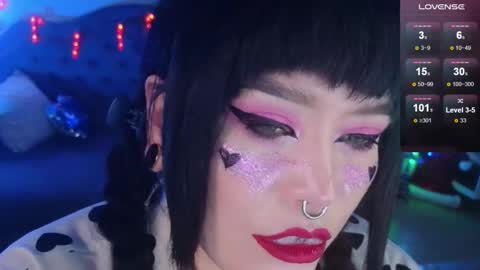 Laura  online show from December 19, 9:49 pm