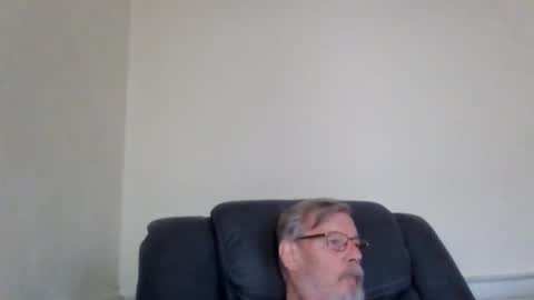 widoweddick online show from May 26, 4:57 pm