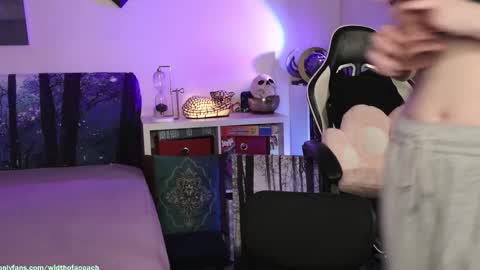 Gretchen  Jimmy online show from March 13, 4:16 am