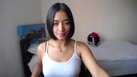 Ilauren online show from February 27, 6:44 pm