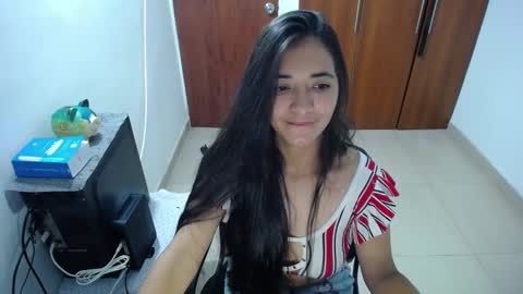 Snapshot of wifhot chatting on September 18, 9:57 am Ilauren online show from September 18, 9:57 am