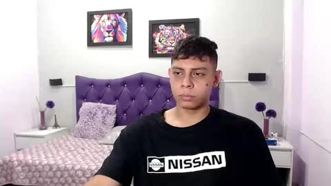 Snapshot of wiilliam_20 chatting on October 25, 3:34 pm wiilliam online show from October 25, 3:34 pm