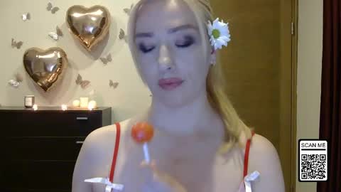 Alina online show from May 15, 7:10 pm
