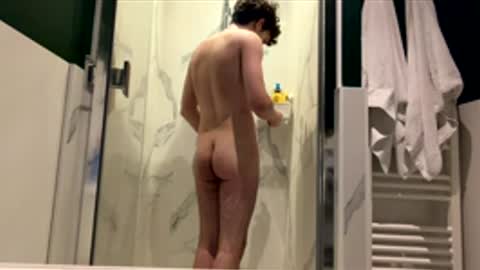 wilddesire18 online show from February 6, 7:05 pm