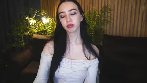 Alena online show from October 31, 7:09 am