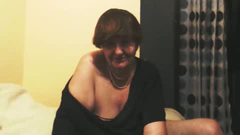 WildRedCat online show from October 18, 10:36 pm