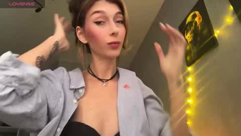 wildsable_ online show from February 23, 10:06 am