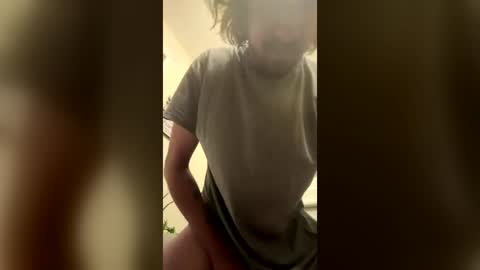 wildwildweed949128 online show from August 5, 3:47 am
