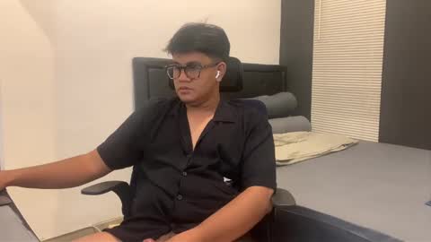 Wildy online show from March 8, 5:43 pm