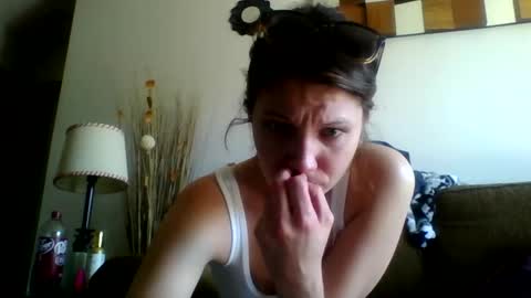 willblow1233 online show from April 21, 4:47 pm