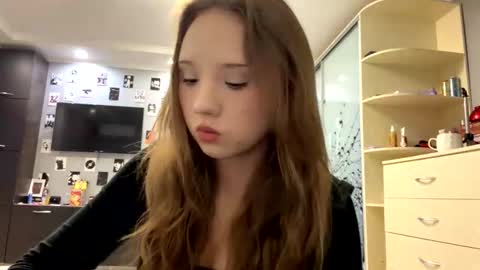 Olivia online show from March 3, 3:08 pm