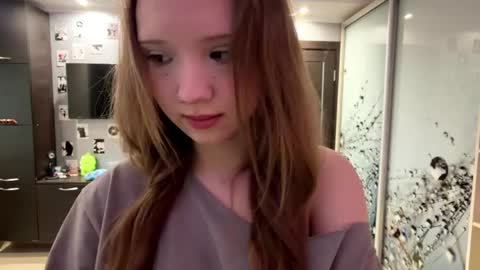 Olivia online show from May 4, 3:18 pm