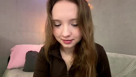 Olivia online show from May 20, 3:18 pm