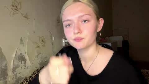 Sophia online show from April 15, 3:48 pm