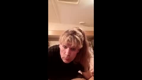 willfish975 online show from June 7, 1:49 pm