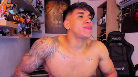 Snapshot of william_dracko9 chatting on February 5, 8:46 pm Dracko online show from February 5, 8:46 pm