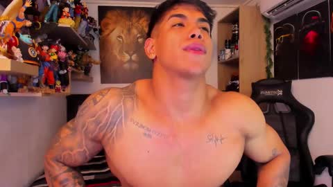 Snapshot of william_dracko9 chatting on September 26, 6:21 am Dracko online show from September 26, 6:21 am