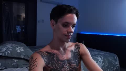 Snapshot of william_henry_a chatting on October 7, 2:13 pm William online show from October 7, 2:13 pm