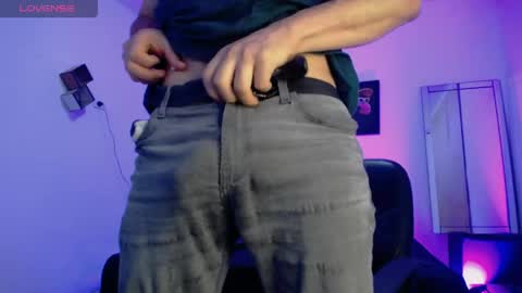 William Steel online show from May 15, 10:34 am