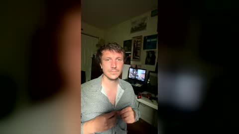 willieb400610 online show from May 17, 9:13 pm