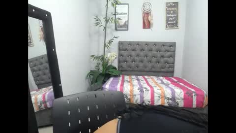 WIllow  online show from March 19, 11:26 am