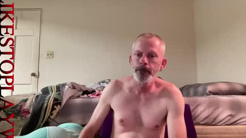 Twisted Will online show from December 21, 4:30 am